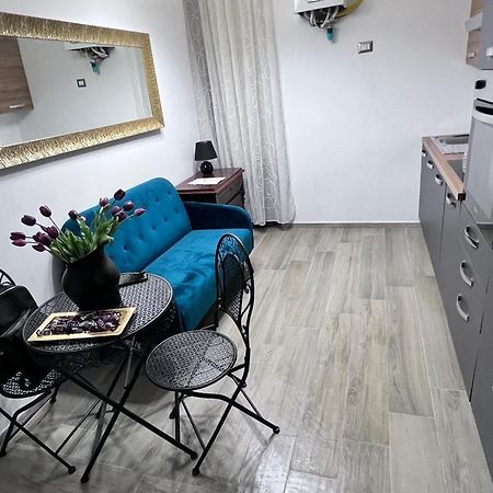 Guest House Biondi Cavour Рим Екстериор снимка