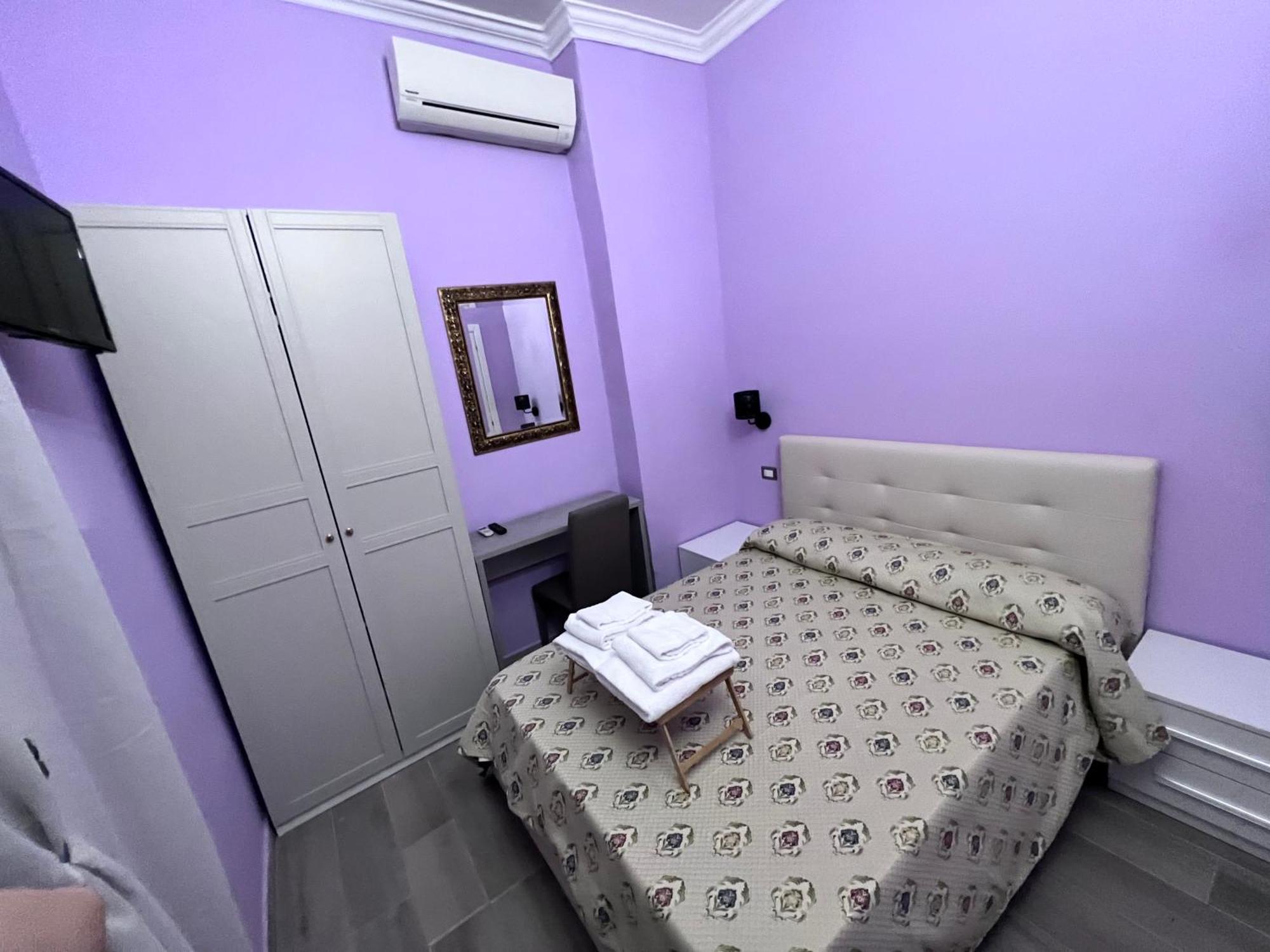 Guest House Biondi Cavour Рим Екстериор снимка