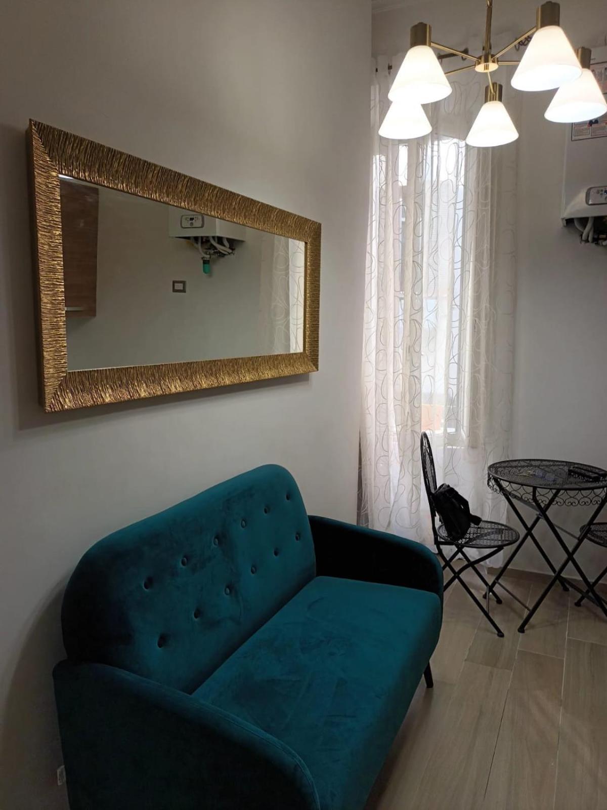 Guest House Biondi Cavour Рим Екстериор снимка